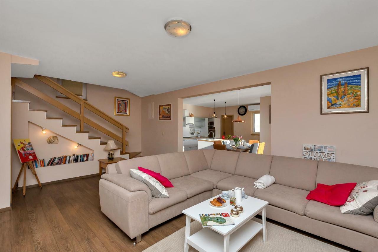 Villa Lilly Подгора Экстерьер фото